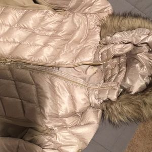 Michael Kors, Gold size XL Ladies coat with good